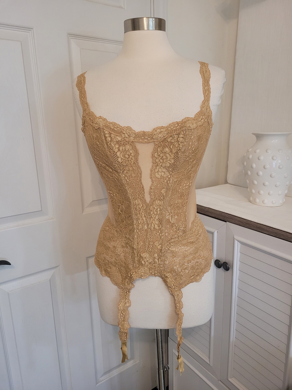Victoria's Secret Merry Widow Gold Lace Garter Bodice 38 With Stockings